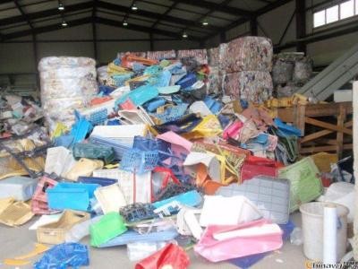 废旧塑料制品回收